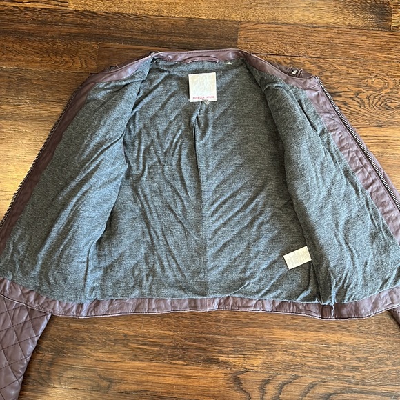 Rebecca Taylor burgundy leather quilted jacket with gun metal studs and  zips XS - Picture 4 of 6